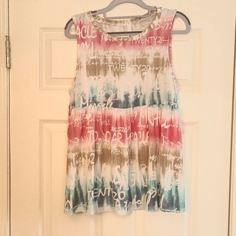 NWT GeeGee tie-dye graffiti baby doll top, Small